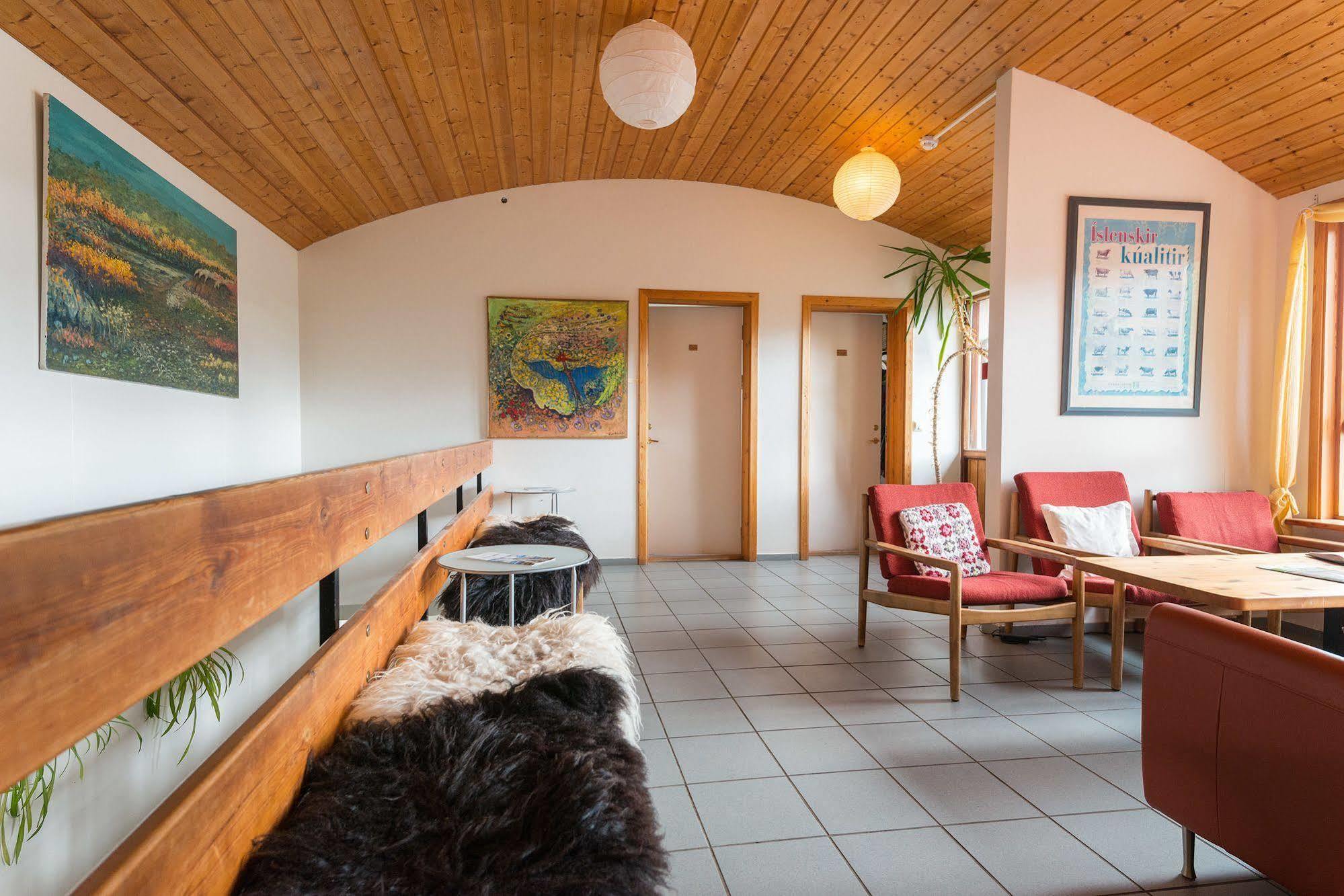 Brekkulaekur Guesthouse Hunathing Vestra ภายนอก รูปภาพ